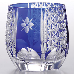 【木箱入り】江戸切子 麻の葉に散し花 懐石杯 藍(青)(yob-2b)